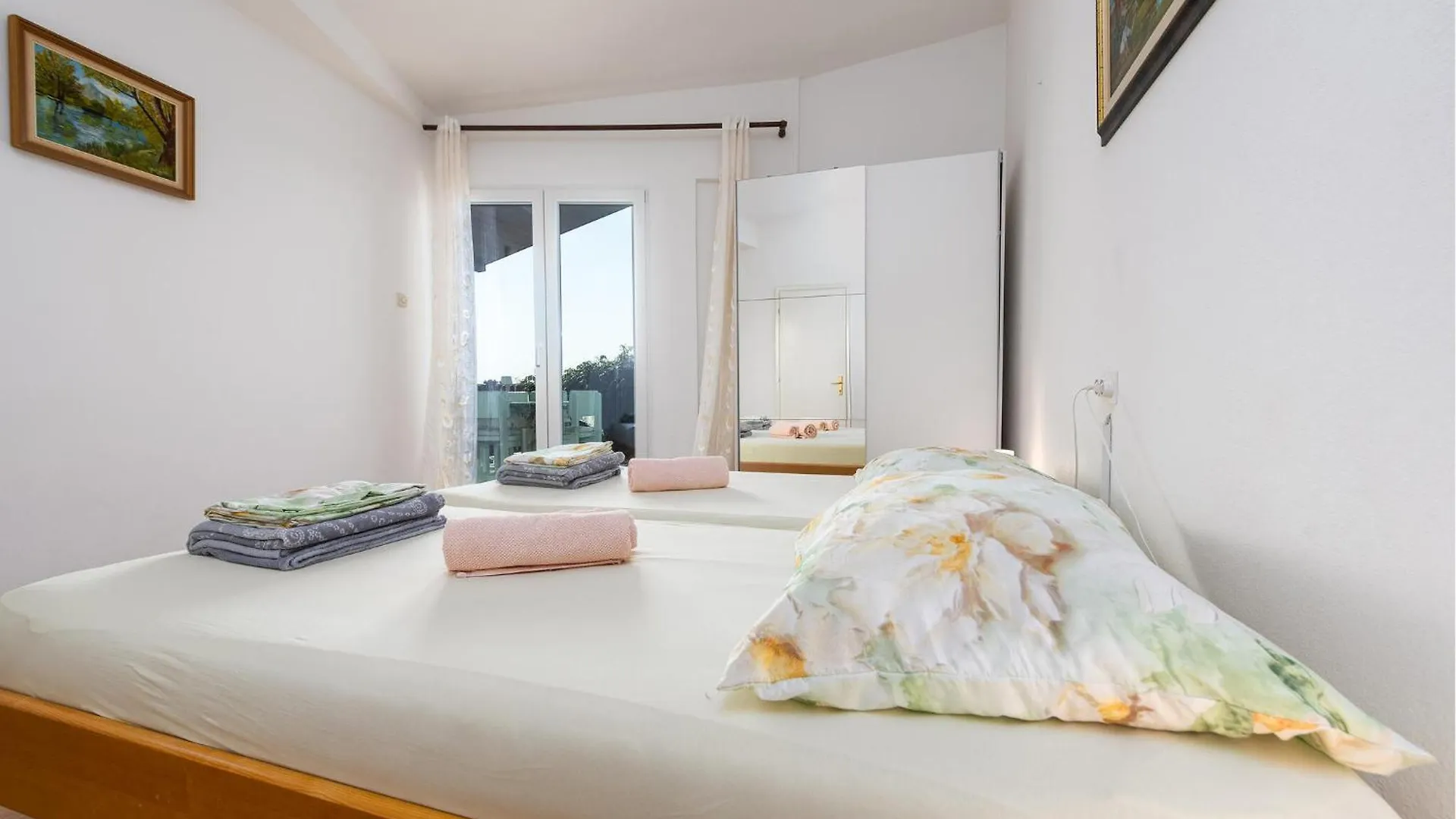 3 Bedroom Awesome Home In ヴーシ 別荘